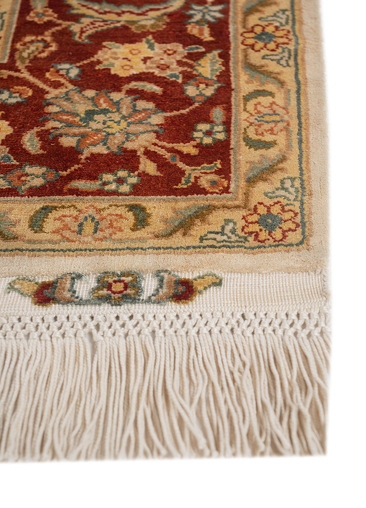 gulmarg gold silk hand knotted Rug - Corner