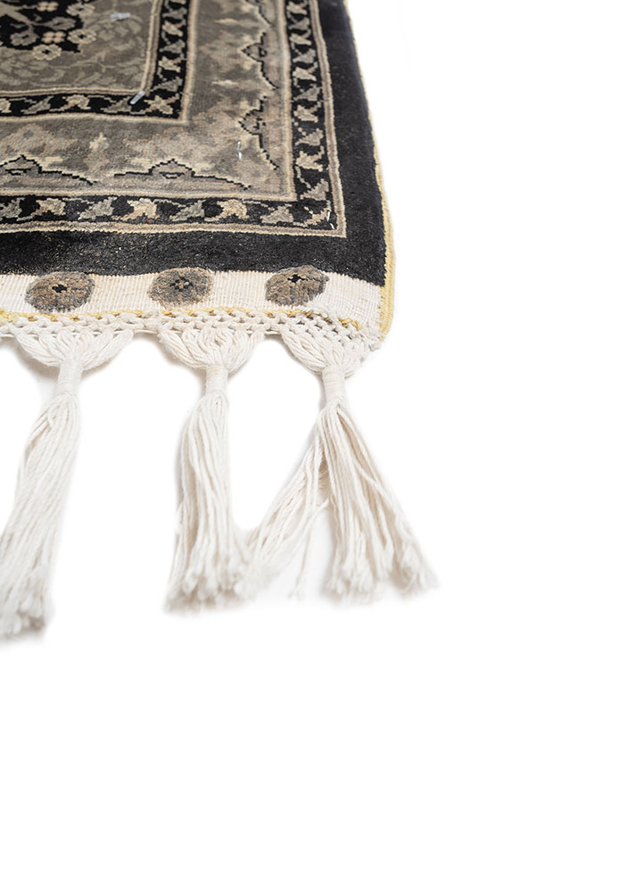 gulmarg grey and black silk hand knotted Rug - Corner