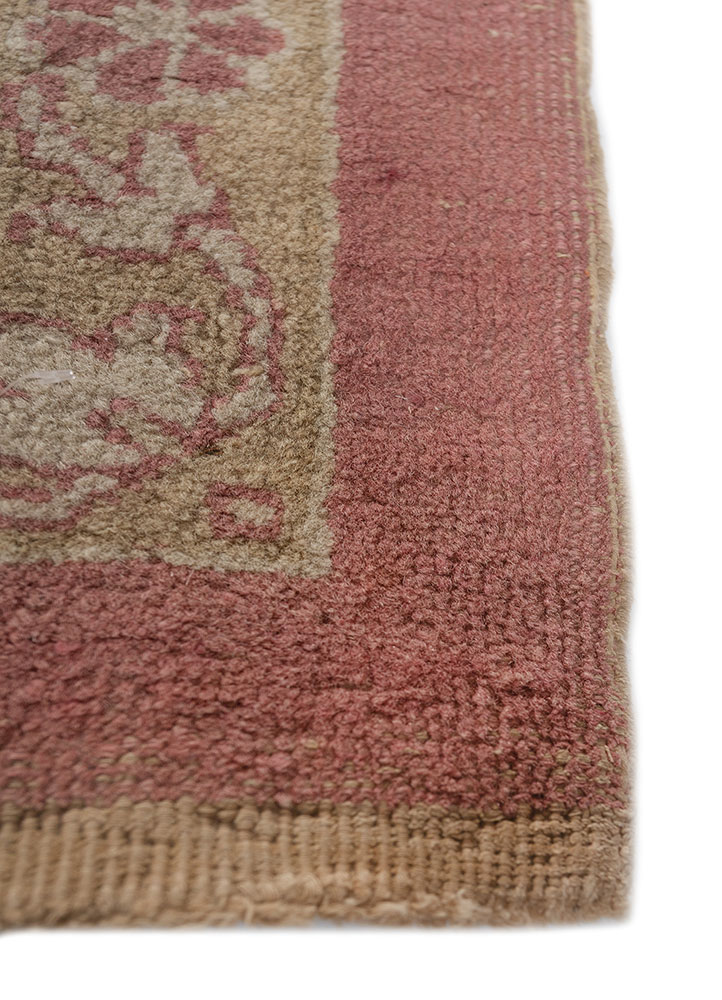 aalam green wool hand knotted Rug - Corner