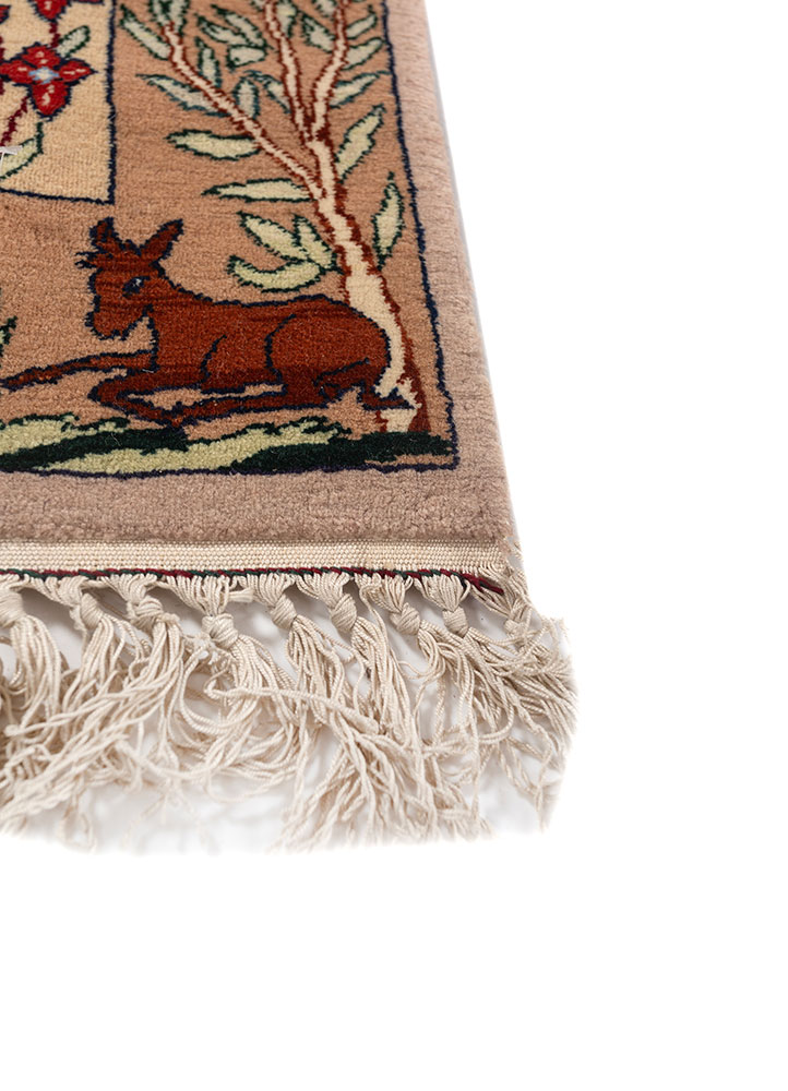 aalam gold wool hand knotted Rug - Corner