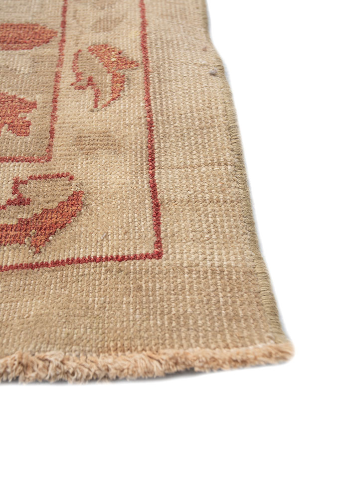 erbe gold wool hand knotted Rug - Corner