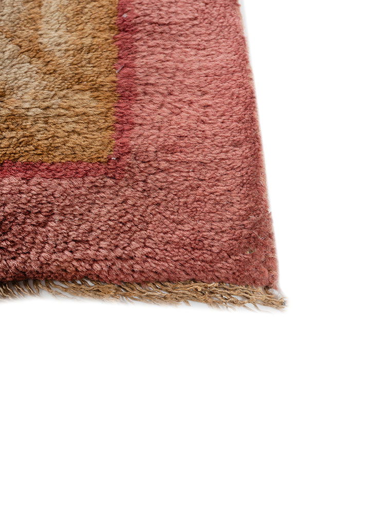aalam red and orange wool hand knotted Rug - Corner