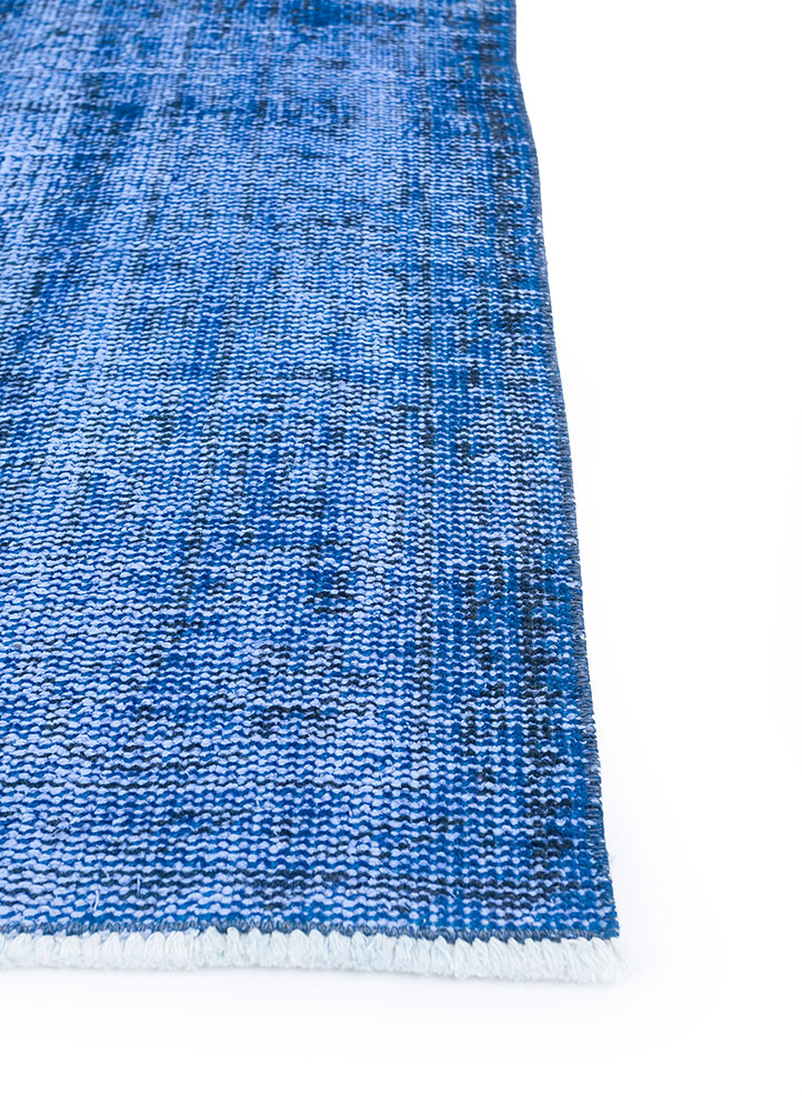 lacuna blue wool hand knotted Rug - Corner
