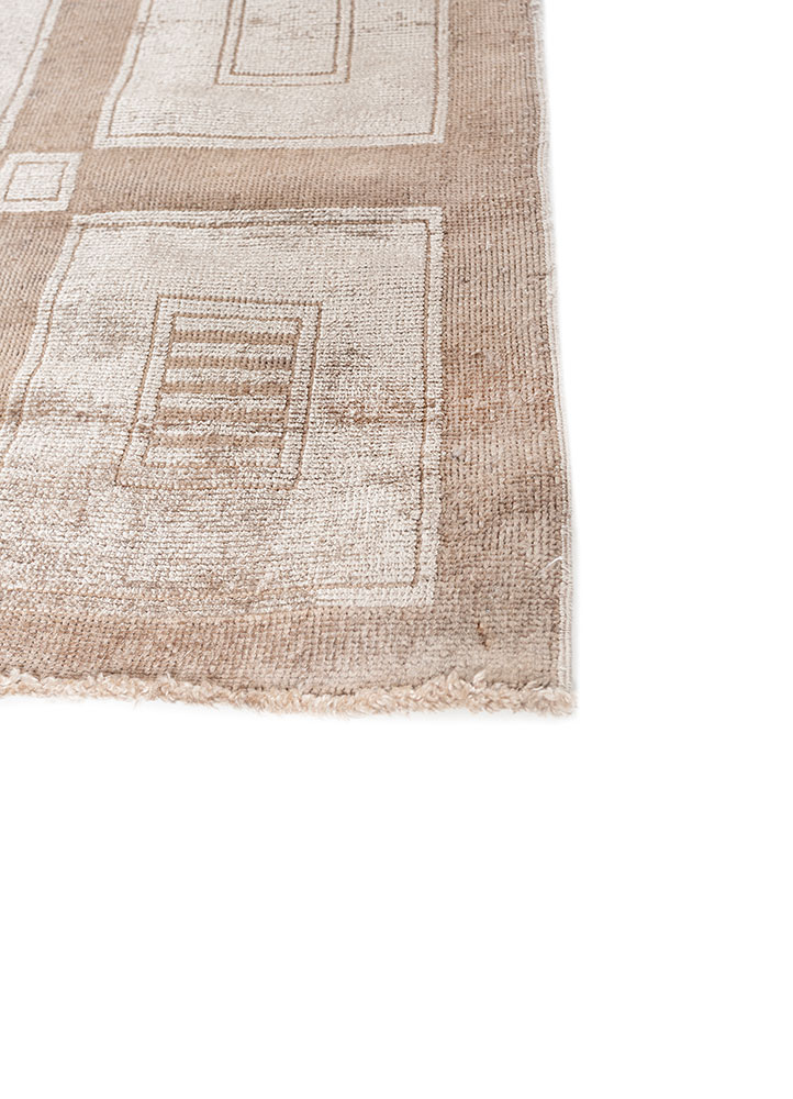 aalam green wool and silk hand knotted Rug - Corner