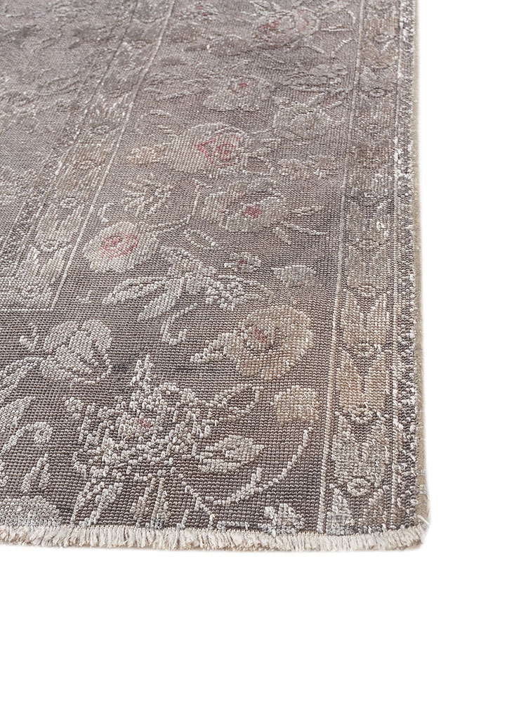 azalea green wool and silk hand knotted Rug - Corner
