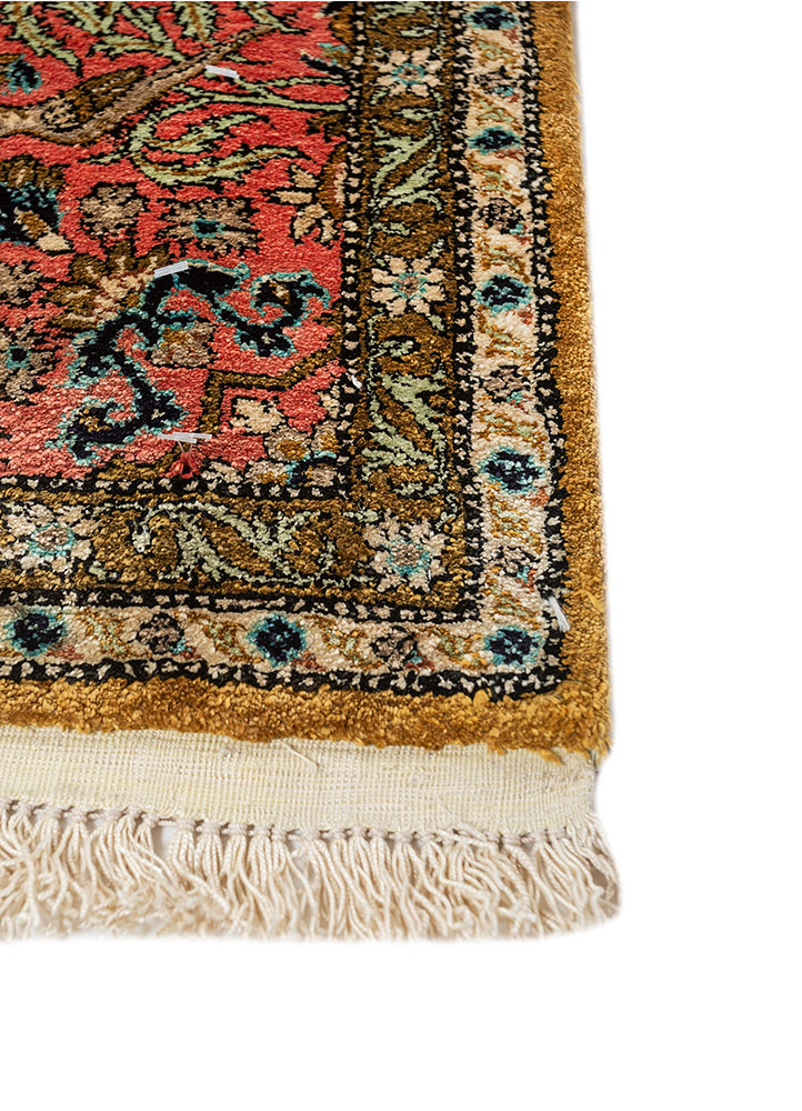 gulmarg green silk hand knotted Rug - Corner