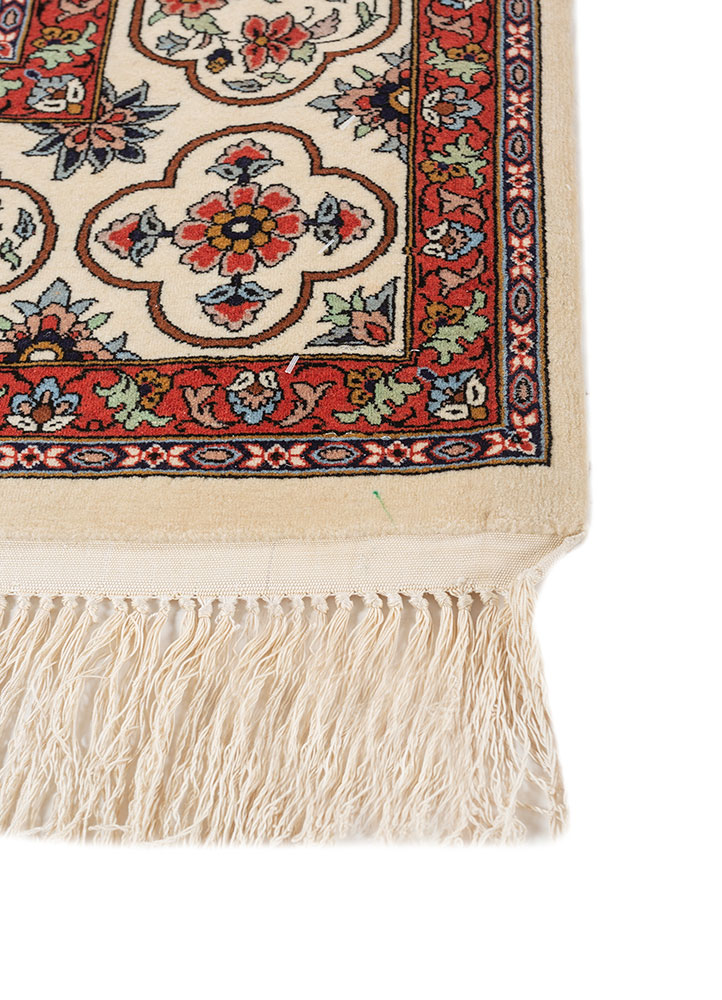 aalam red and orange wool hand knotted Rug - Corner