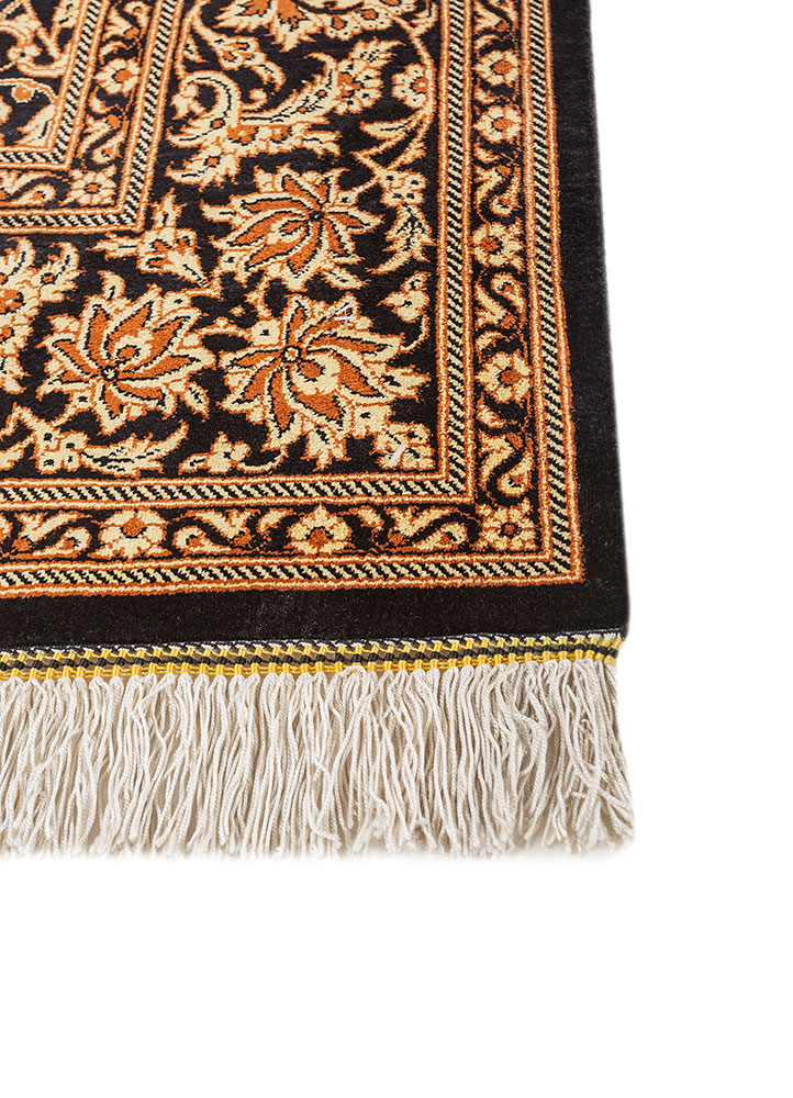 gulmarg red and orange silk hand knotted Rug - Corner