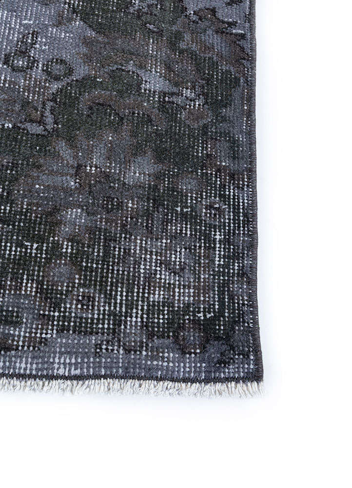 lacuna grey and black wool hand knotted Rug - Corner