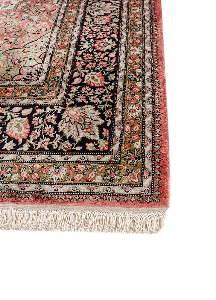 gulmarg green silk hand knotted Rug - Corner