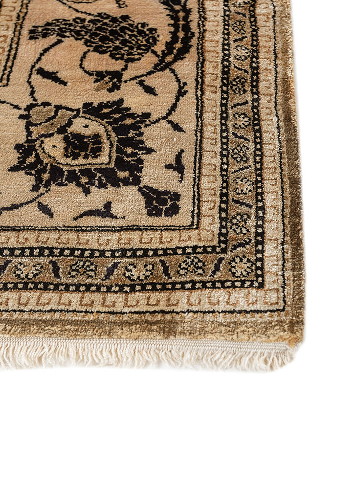 gulmarg green silk hand knotted Rug - Corner