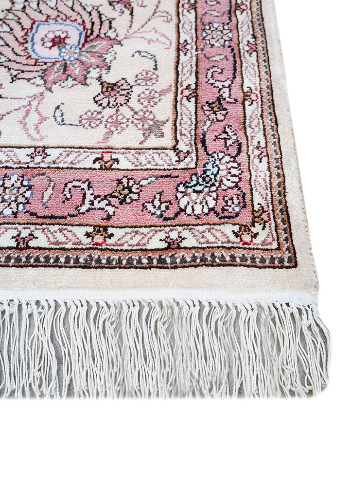 gulmarg red and orange silk hand knotted Rug - Corner