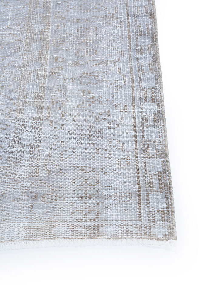 vintage grey and black wool hand knotted Rug - Corner