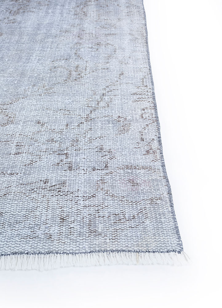 vintage grey and black wool hand knotted Rug - Corner