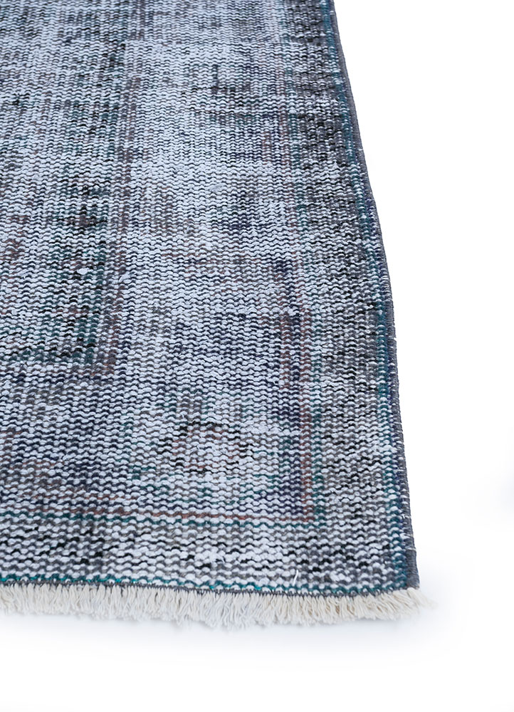 lacuna grey and black wool hand knotted Rug - Corner