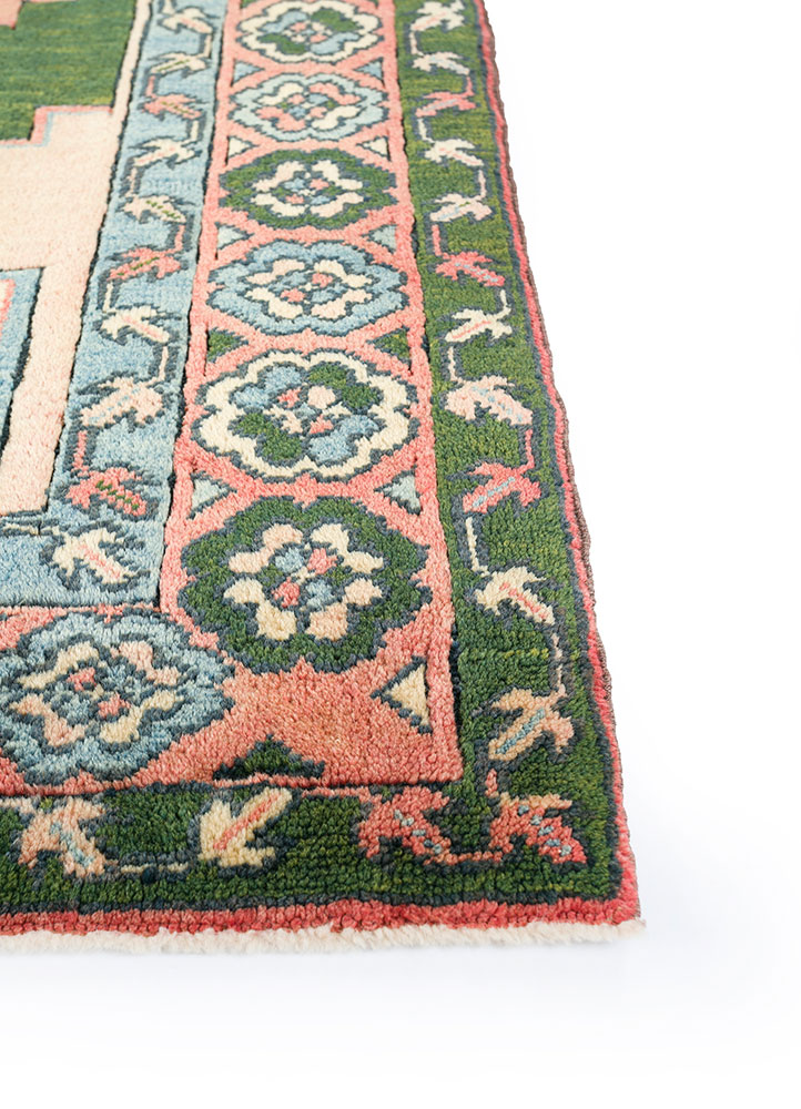 nuray green wool hand knotted Rug - Corner