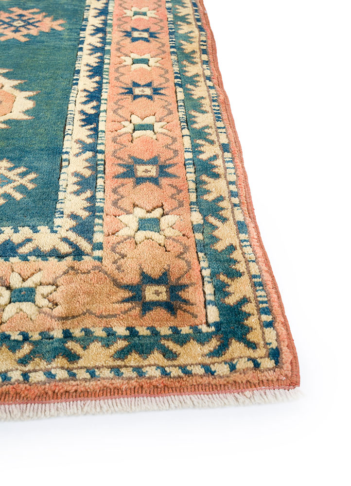 nuray blue wool hand knotted Rug - Corner