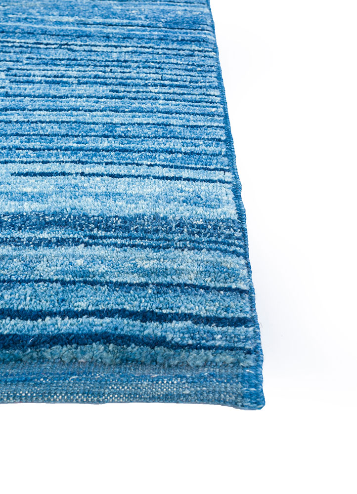 nuray blue wool hand knotted Rug - Corner