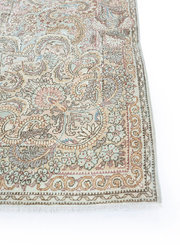 aalam grey and black wool hand knotted Rug - Corner