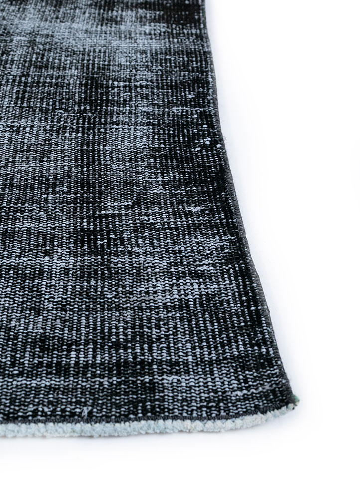 lacuna grey and black wool hand knotted Rug - Corner