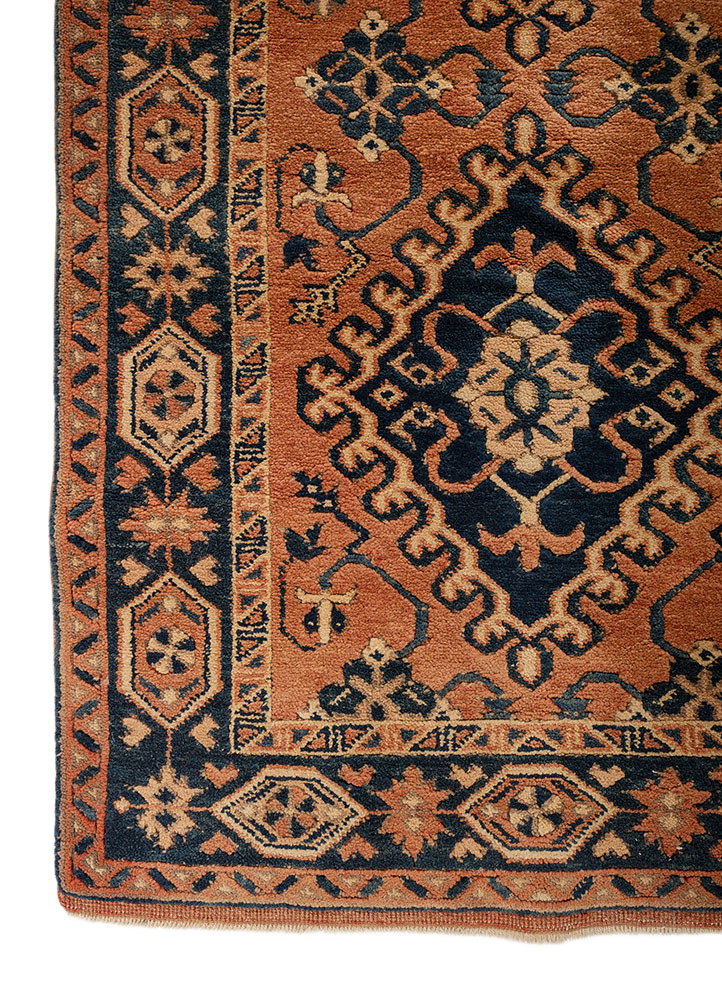 nuray red and orange wool hand knotted Rug - Corner
