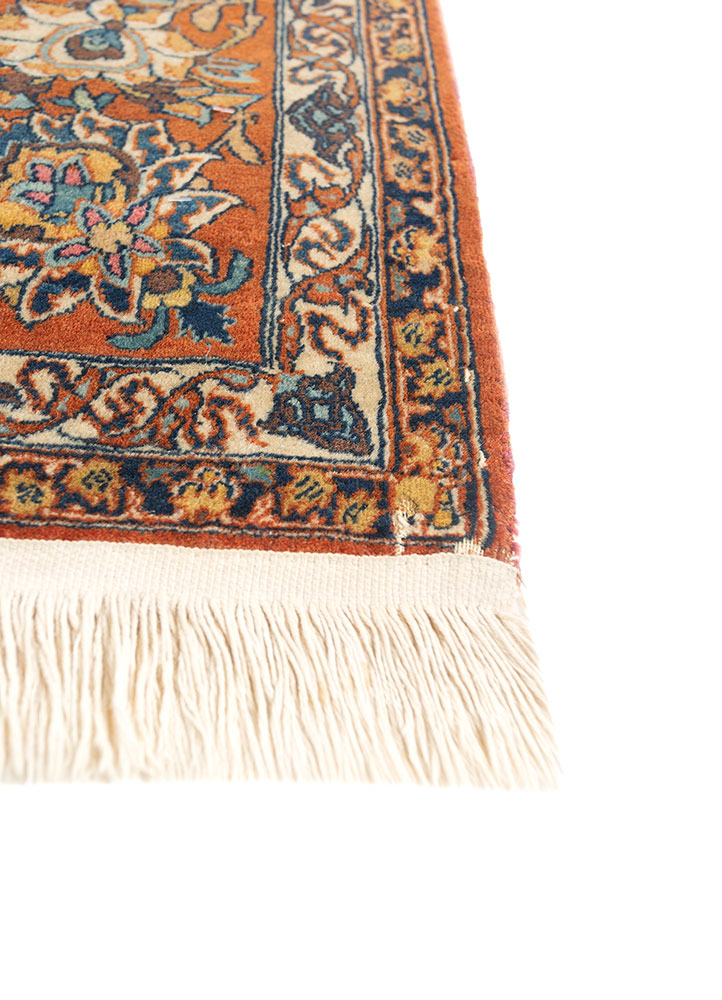 aalam ivory wool hand knotted Rug - Corner