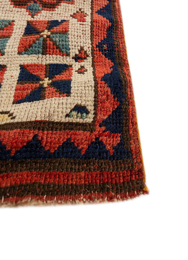 kiaan blue wool hand knotted Rug - Corner