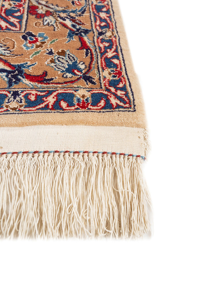 aalam ivory wool hand knotted Rug - Corner
