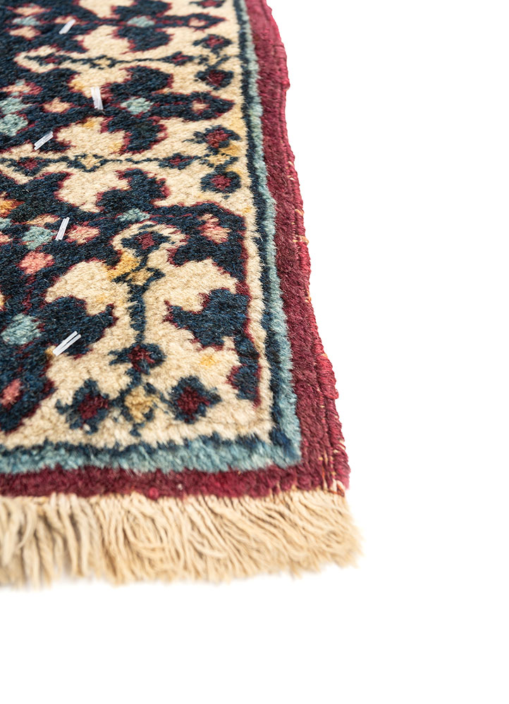 aalam red and orange wool hand knotted Rug - Corner