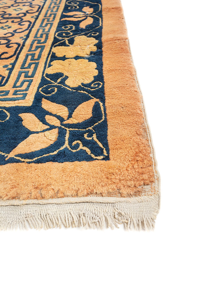 aalam red and orange wool hand knotted Rug - Corner