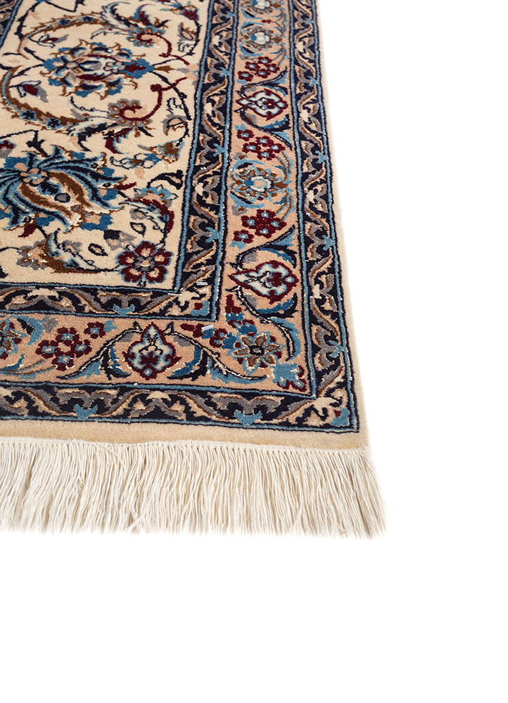 aalam ivory wool hand knotted Rug - Corner