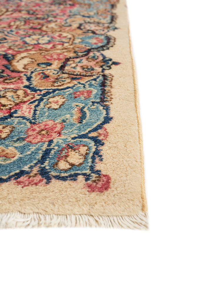 aalam ivory wool hand knotted Rug - Corner