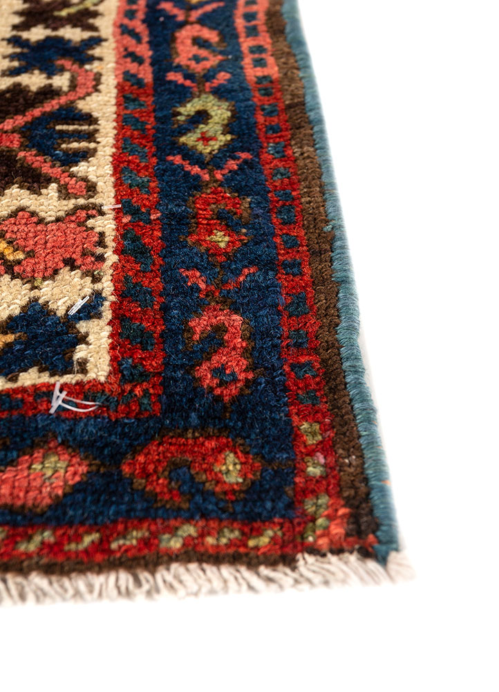 kiaan blue wool hand knotted Rug - Corner