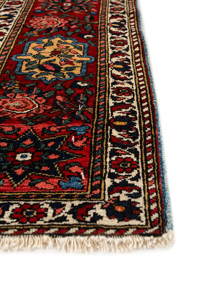 aalam ivory wool hand knotted Rug - Corner