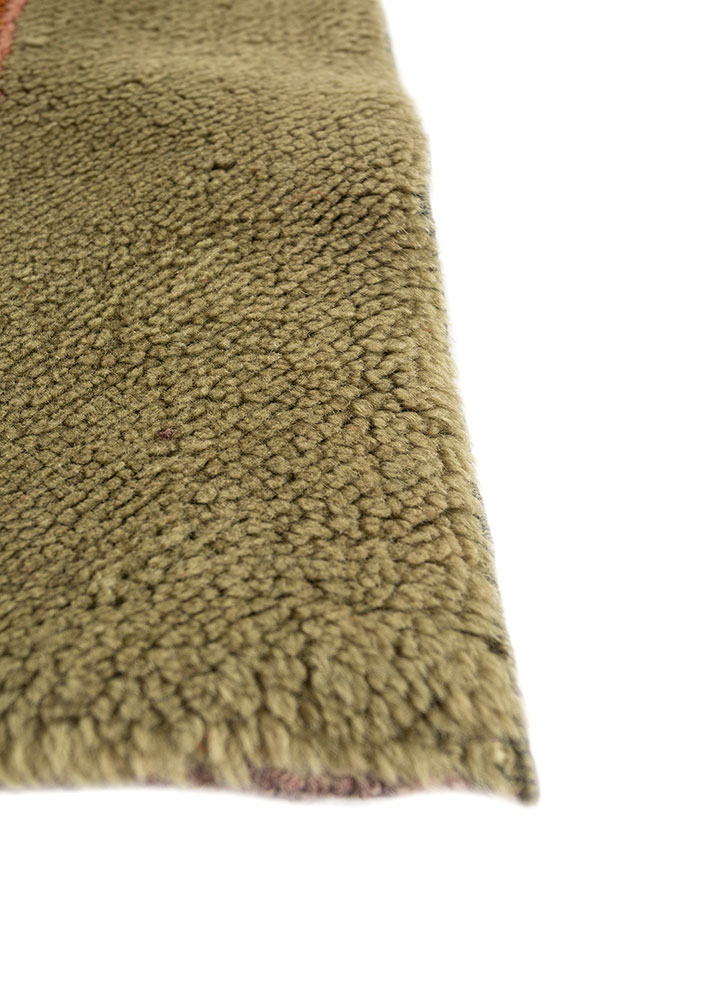 aalam green wool hand knotted Rug - Corner