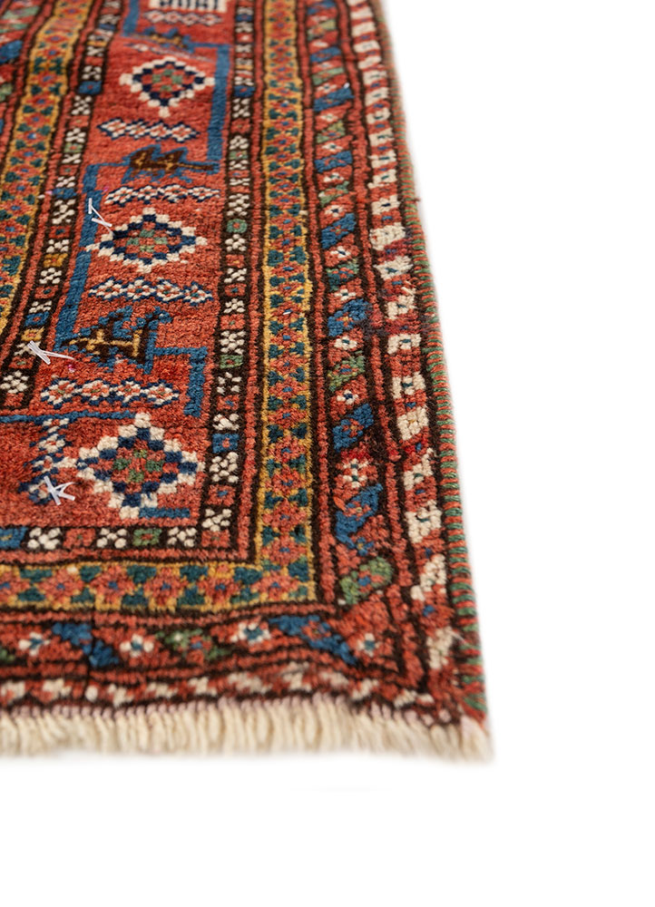 aalam ivory wool hand knotted Rug - Corner