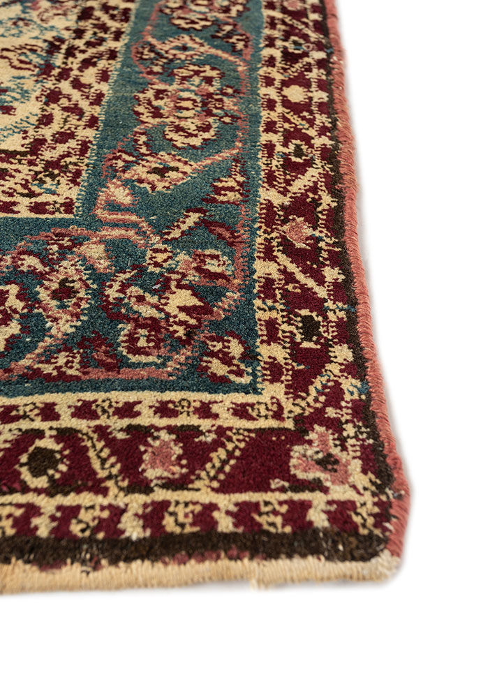 aalam ivory wool hand knotted Rug - Corner