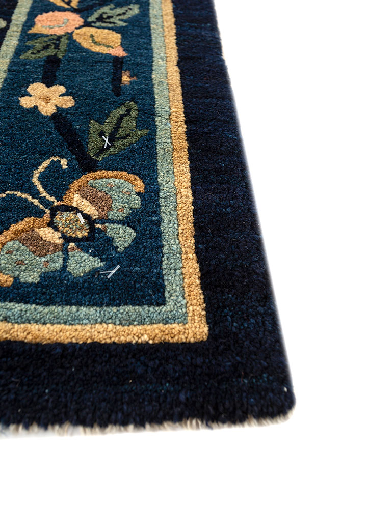 pechino green wool hand knotted Rug - Corner