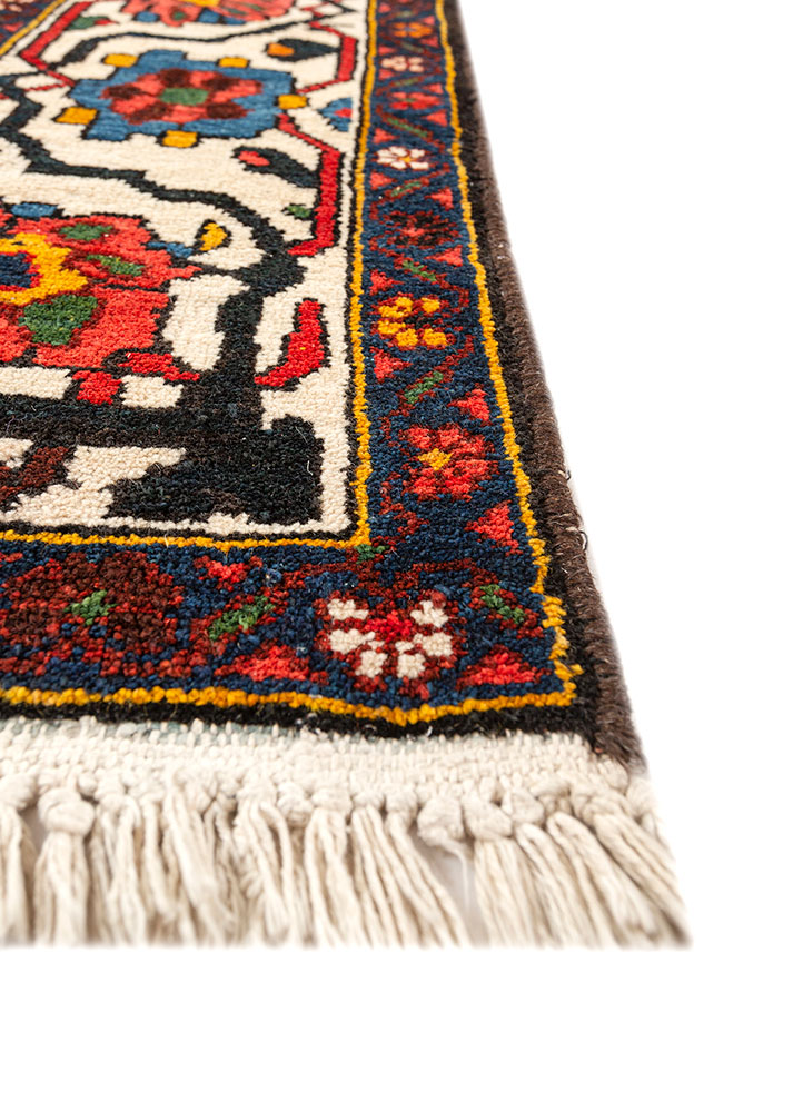 aalam green wool hand knotted Rug - Corner