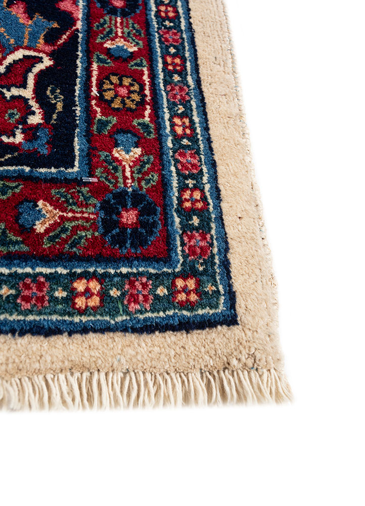 aalam ivory wool hand knotted Rug - Corner