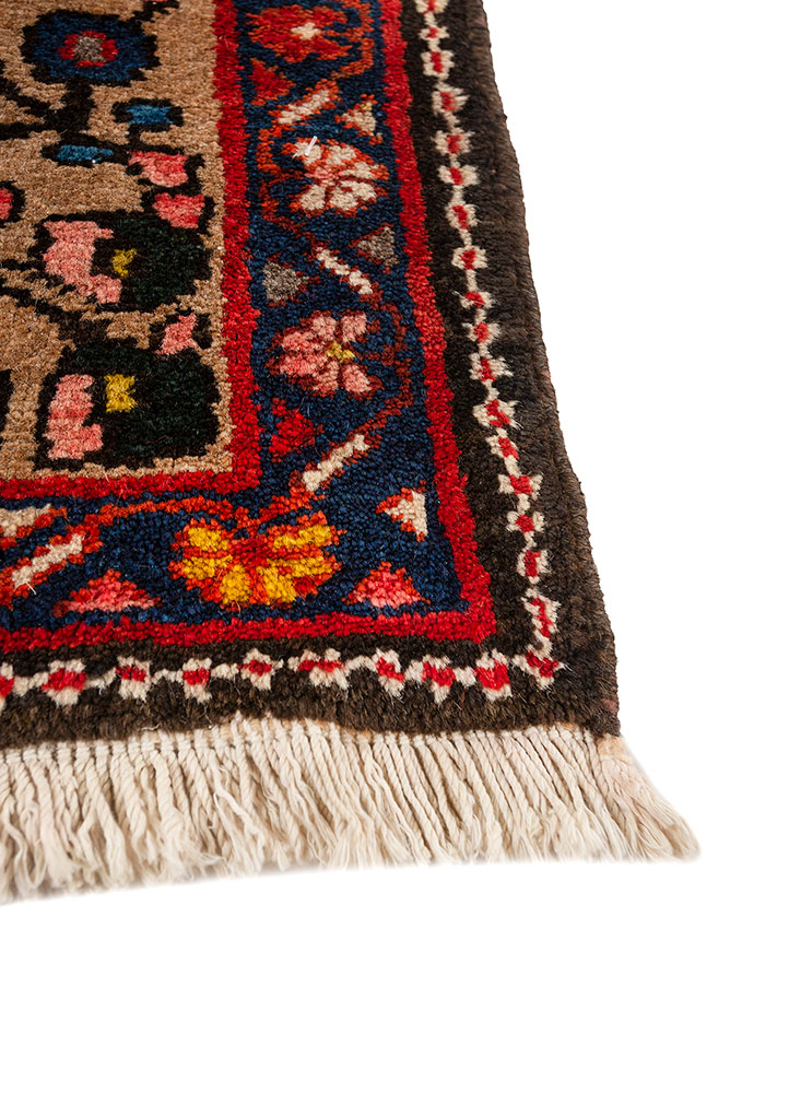 aalam red and orange wool hand knotted Rug - Corner