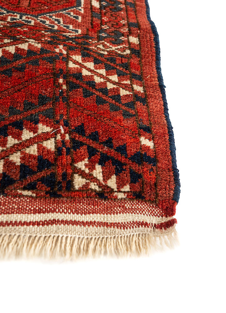kiaan red and orange wool hand knotted Rug - Corner