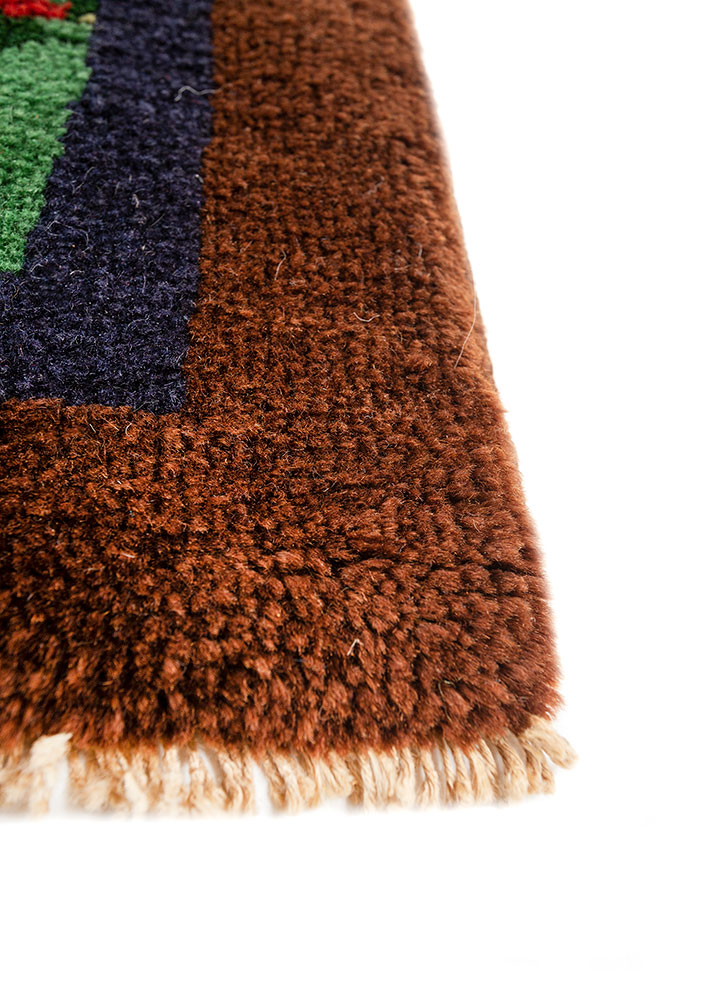 aalam green wool hand knotted Rug - Corner
