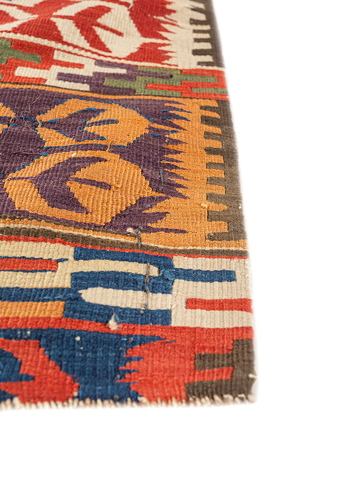 nayaab ivory wool flat weaves Rug - Corner