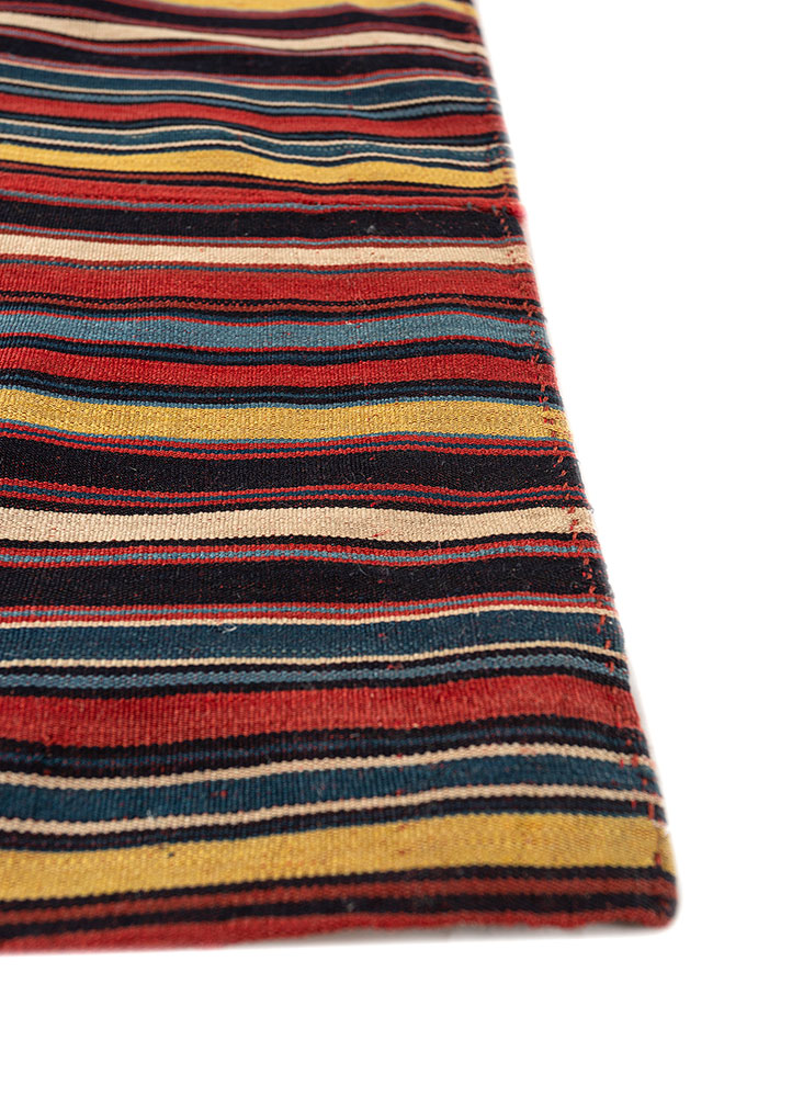 aalam red and orange wool hand loom Rug - Corner