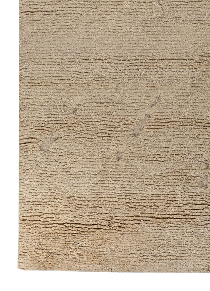 indusbar ivory wool flat weaves Rug - Corner