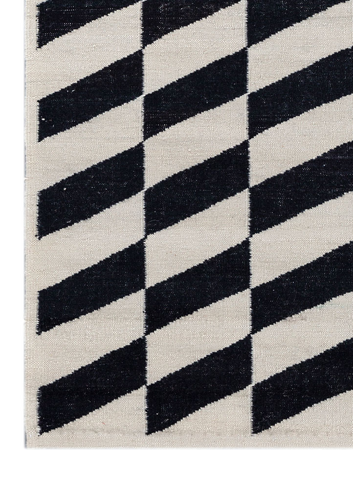 alhambra ivory wool flat weaves Rug - Corner