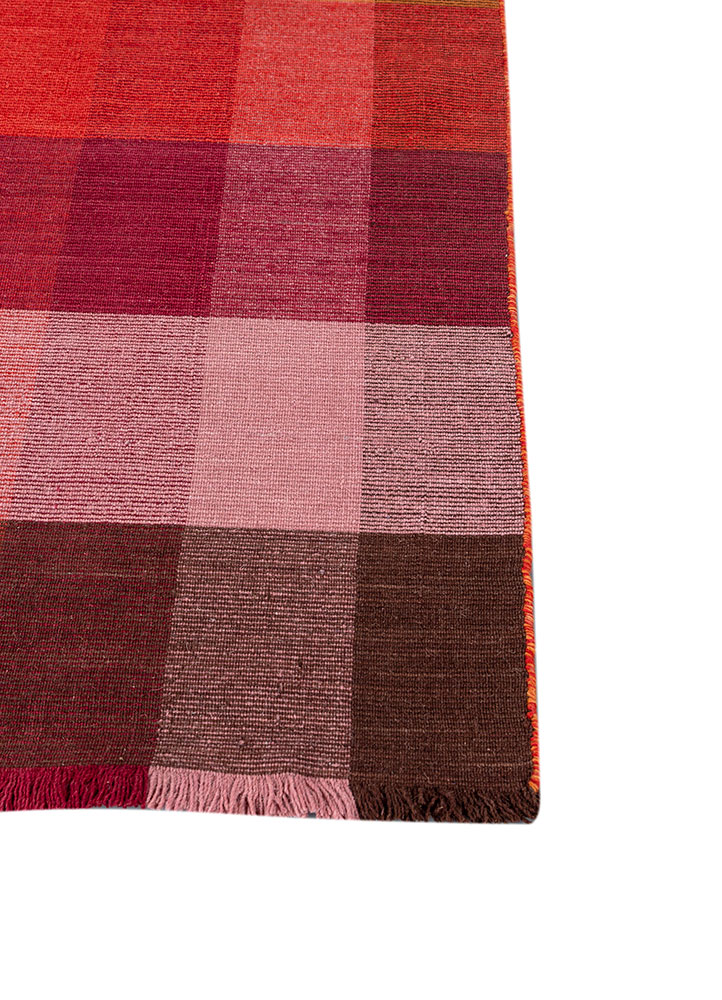 tesoro red and orange wool hand loom Rug - Corner