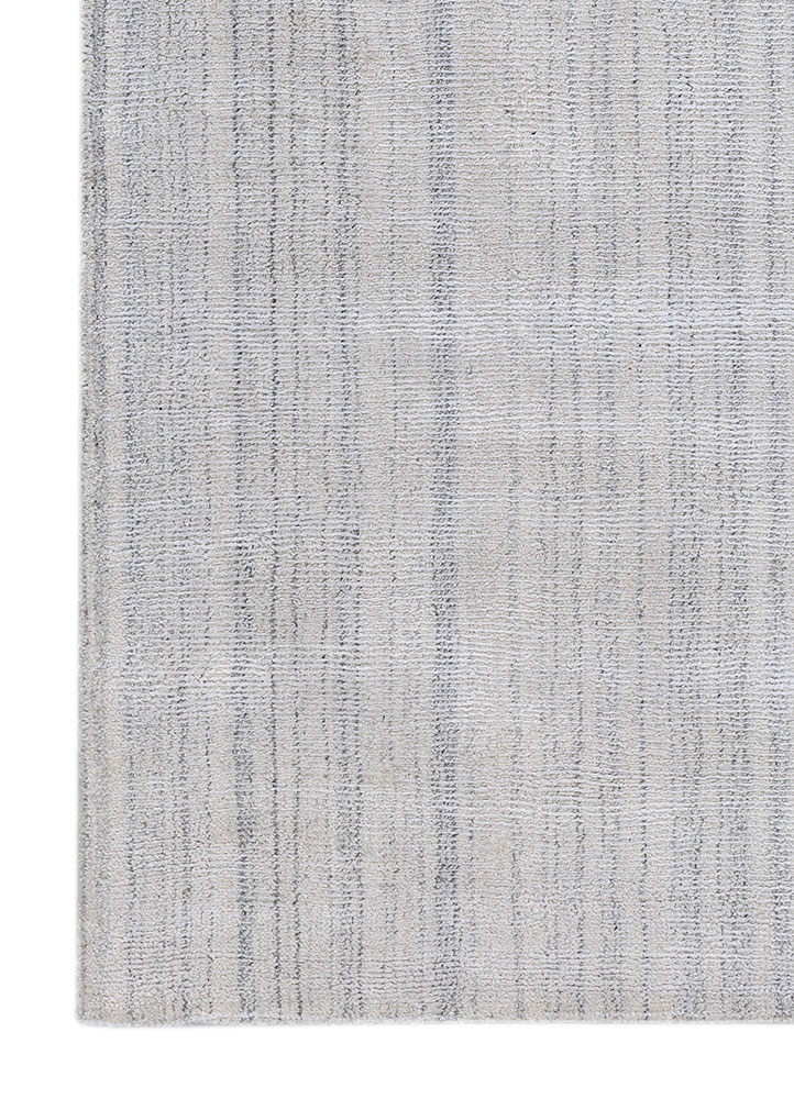 basis ivory wool and viscose hand loom Rug - Corner