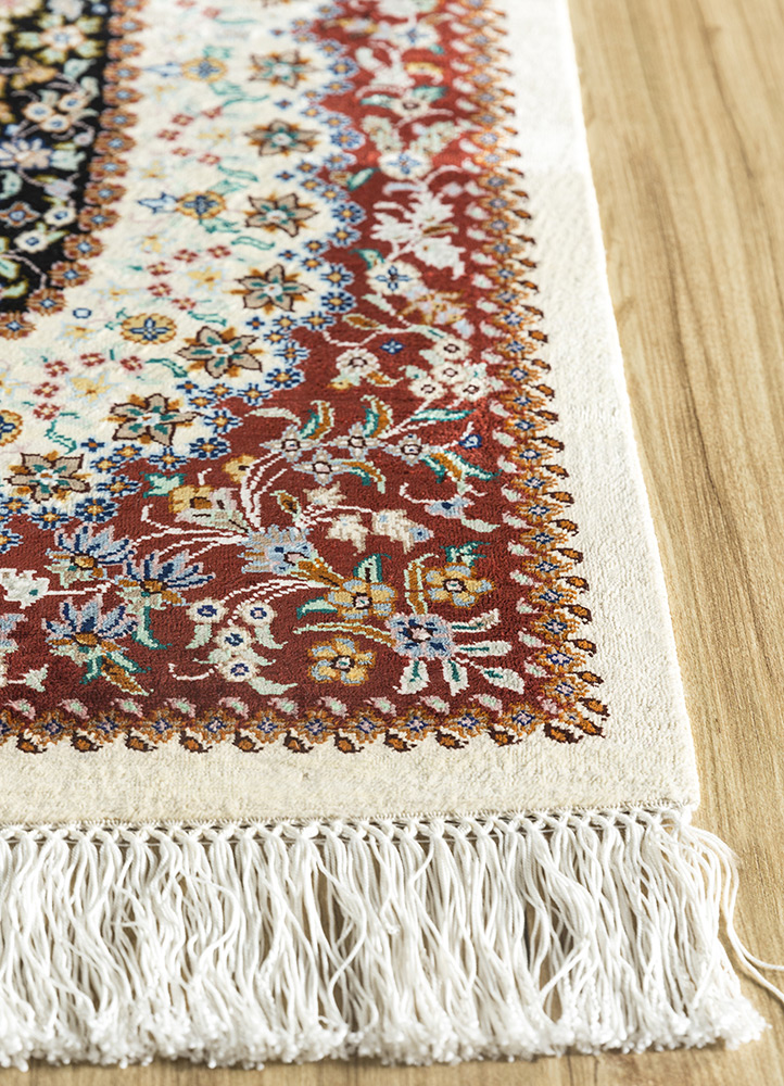 gulmarg red and orange silk hand knotted Rug - Corner